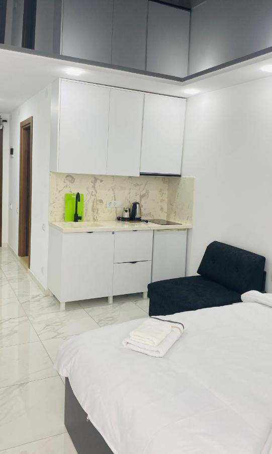 Sea View Studio Apartment In Orbi Residence Batumi Esterno foto