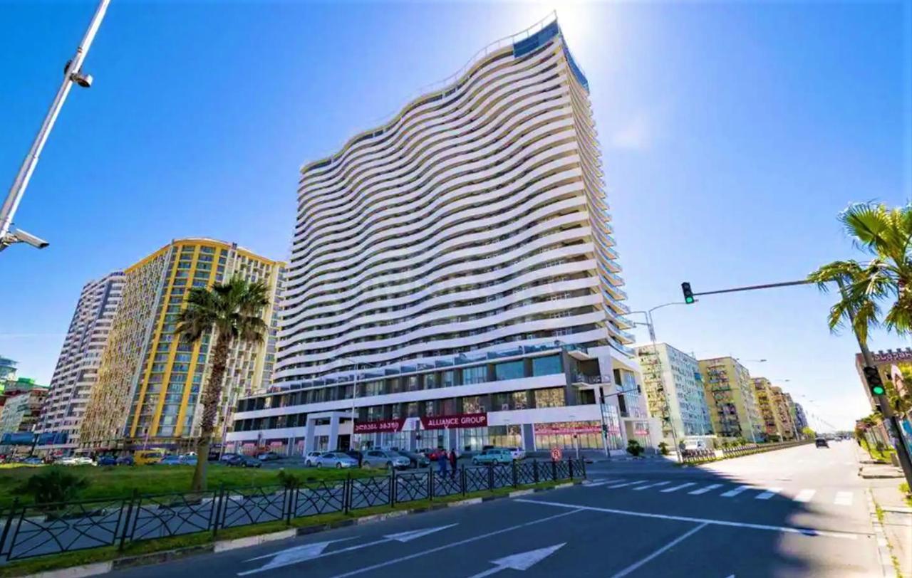 Sea View Studio Apartment In Orbi Residence Batumi Esterno foto