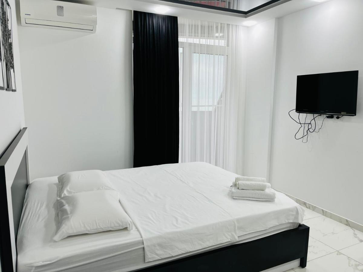 Sea View Studio Apartment In Orbi Residence Batumi Esterno foto